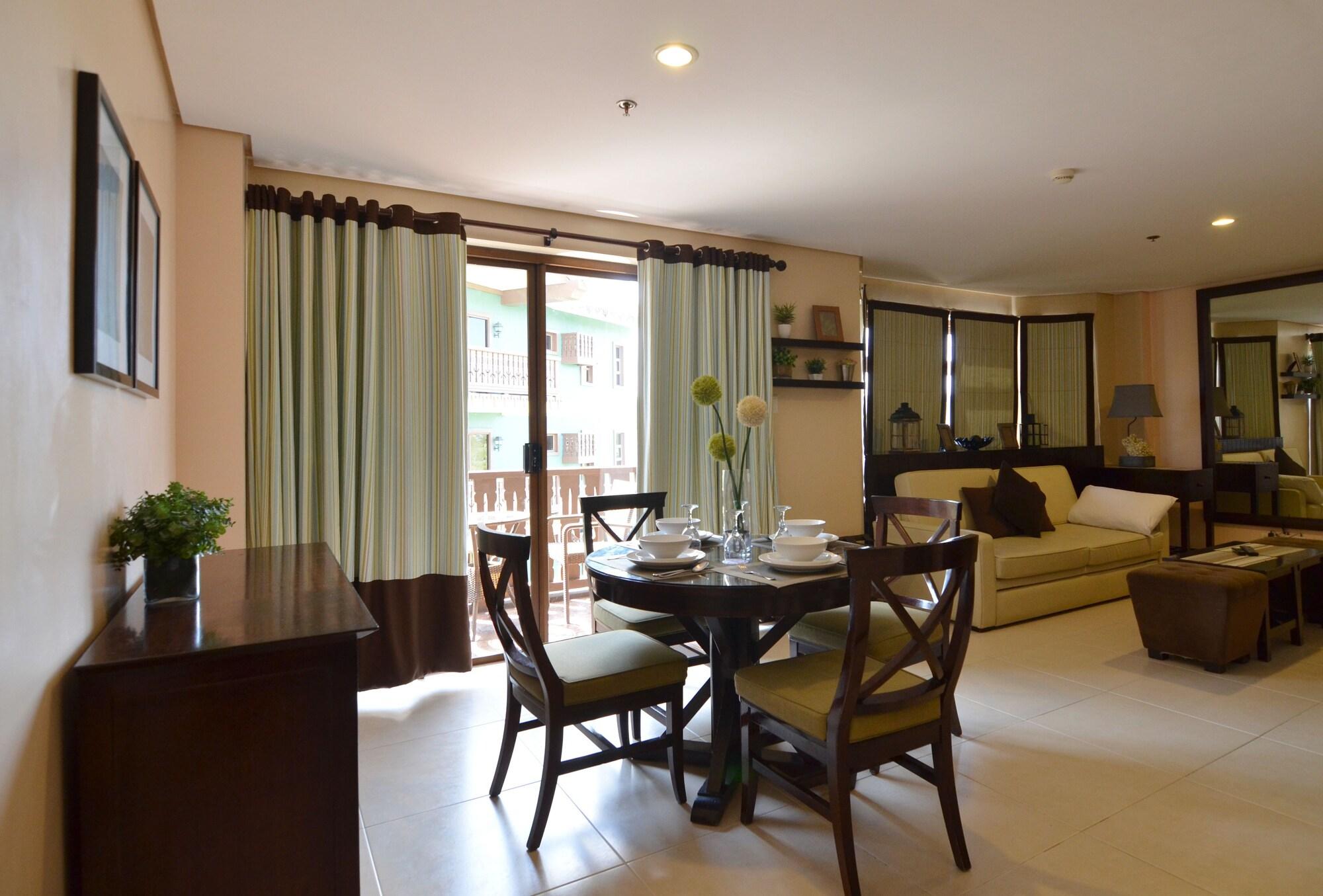 Crosswinds Resort Suites Tagaytay City Exteriér fotografie