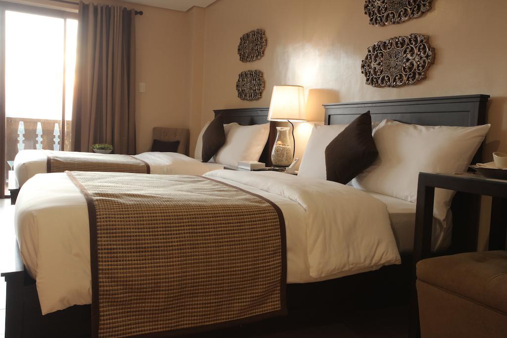 Crosswinds Resort Suites Tagaytay City Pokoj fotografie
