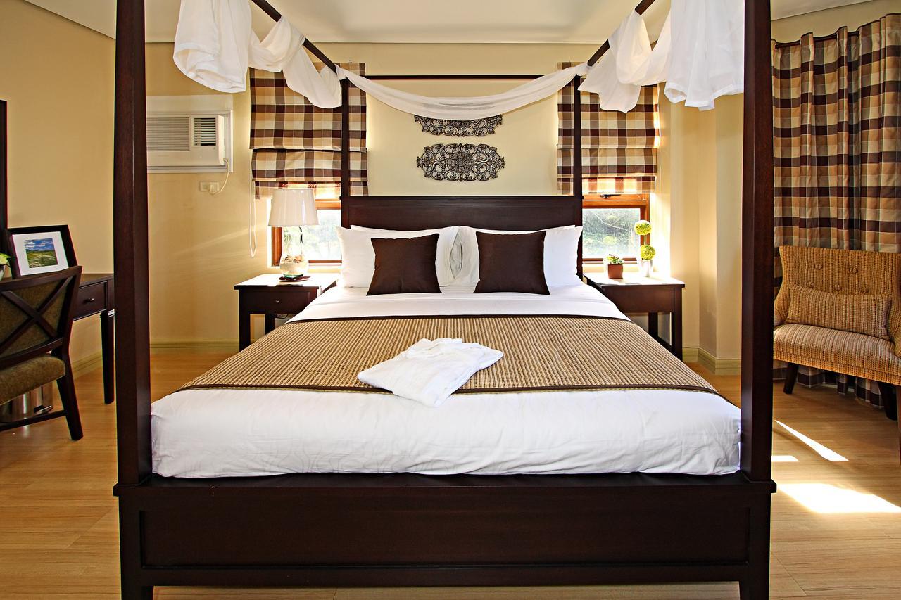 Crosswinds Resort Suites Tagaytay City Exteriér fotografie