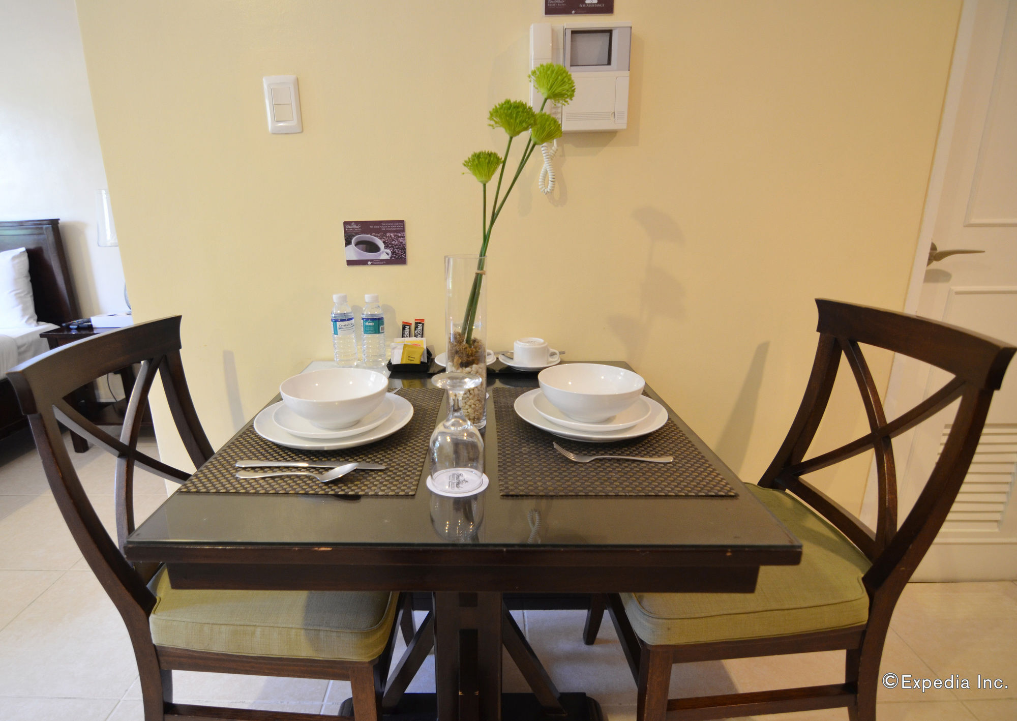 Crosswinds Resort Suites Tagaytay City Exteriér fotografie