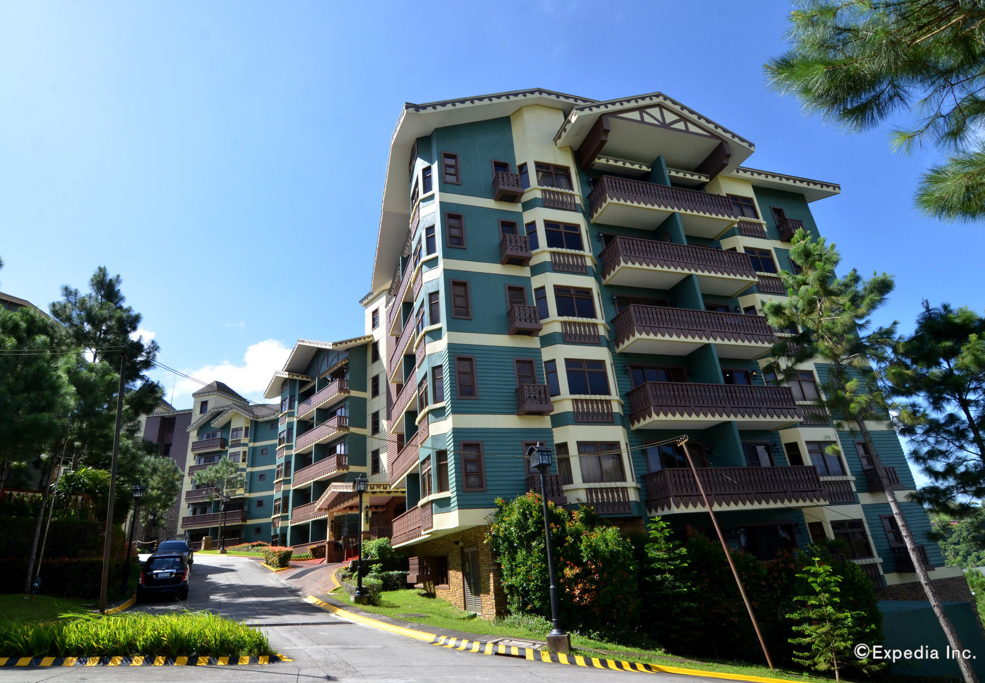 Crosswinds Resort Suites Tagaytay City Exteriér fotografie