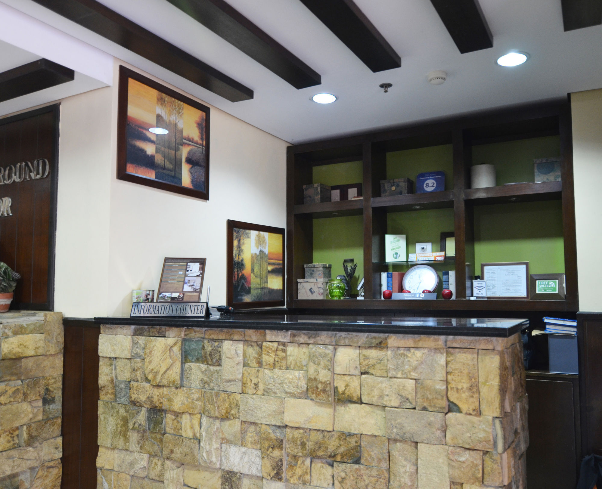 Crosswinds Resort Suites Tagaytay City Exteriér fotografie